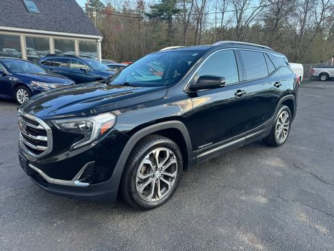 Used 2019 GMC Terrain SLT w/ Preferred Package AWD/4WD image 3