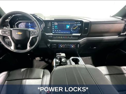 Used 2024 Chevrolet Silverado 1500 High Country w/ High Country Premium Package AWD/4WD image 11