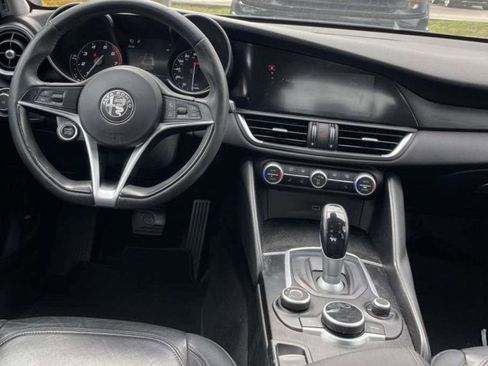 Used 2017 Alfa Romeo Giulia Sprint w/ Cold Weather Package image 2