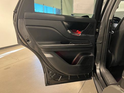 Used 2020 Lincoln Corsair AWD w/ Premium Package image 30