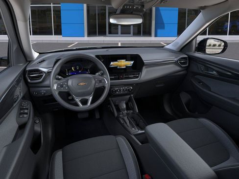 New 2026 Chevrolet TrailBlazer LT w/ Convenience Package FWD image 15