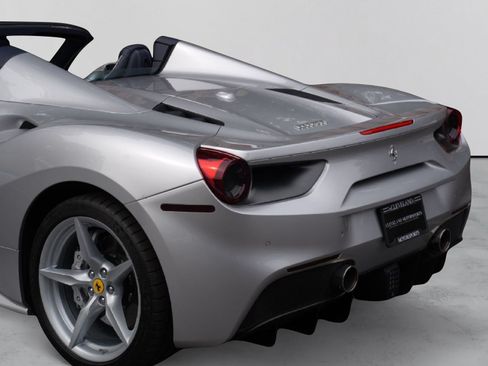 Used 2017 Ferrari 488 Spider RWD image 56