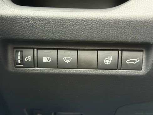 Certified 2022 Toyota RAV4 SE w/ Convenience Package AWD/4WD image 37