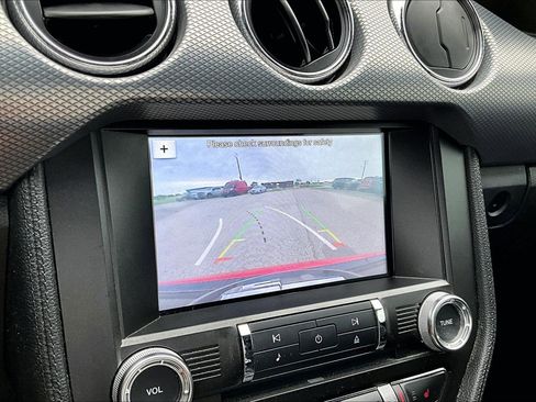 Used 2016 Ford Mustang GT Premium RWD image 29