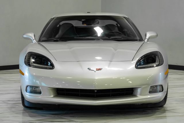 Used 2005 Chevrolet Corvette Coupe w/ Preferred Equipment Group RWD image 8