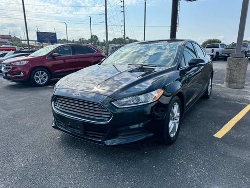 Used 2014 Ford Fusion SE FWD image 7