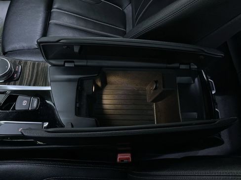 Used 2018 BMW 530i xDrive image 26