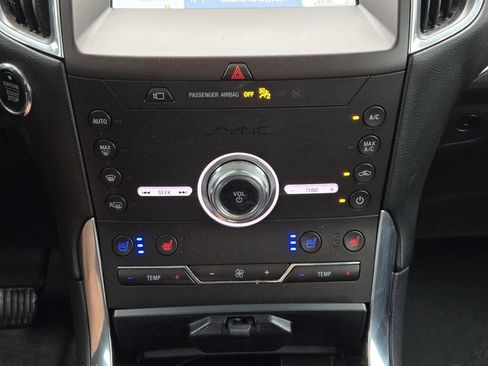 Used 2020 Ford Edge Titanium w/ Equipment Group 301A AWD/4WD image 14