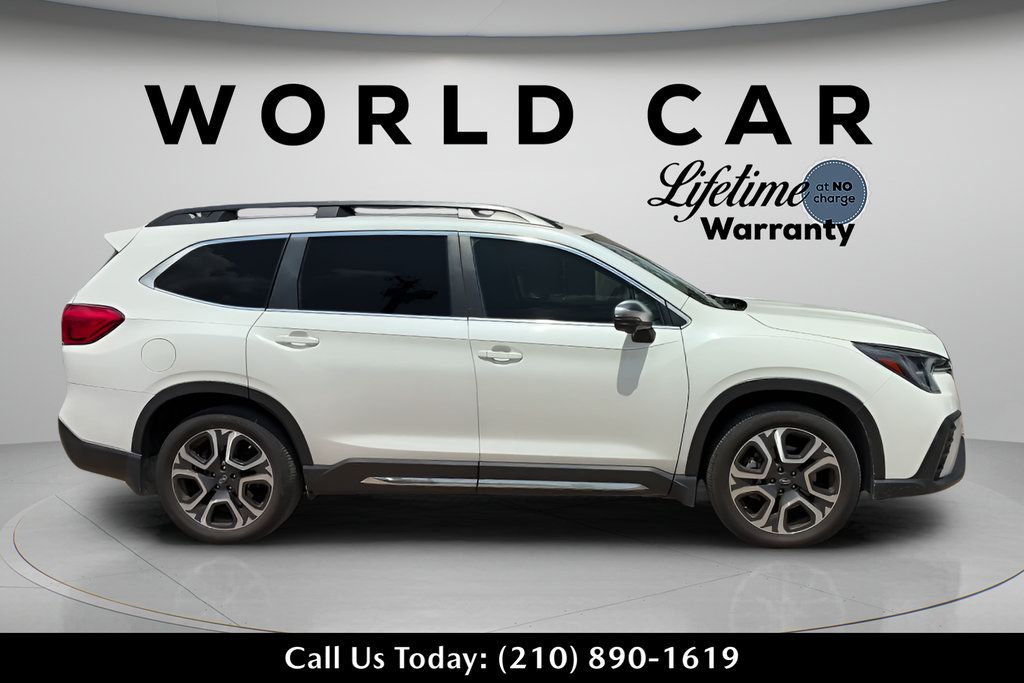 Used 2023 Subaru Ascent Limited w/ Technology Package AWD/4WD image 2