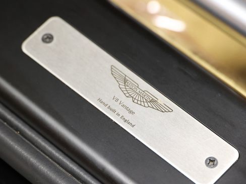 Used 2012 Aston Martin V8 Vantage V8 Convertible 2D image 13