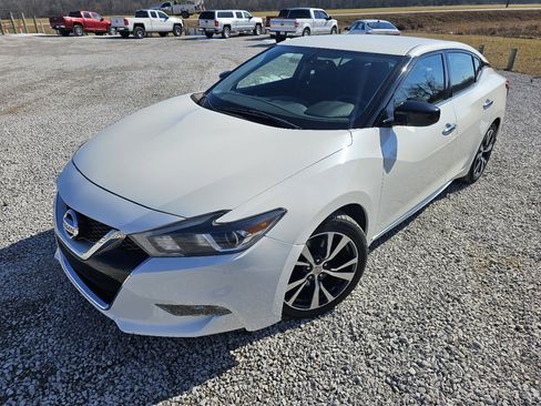 Used 2017 Nissan Maxima 3.5 S image 3