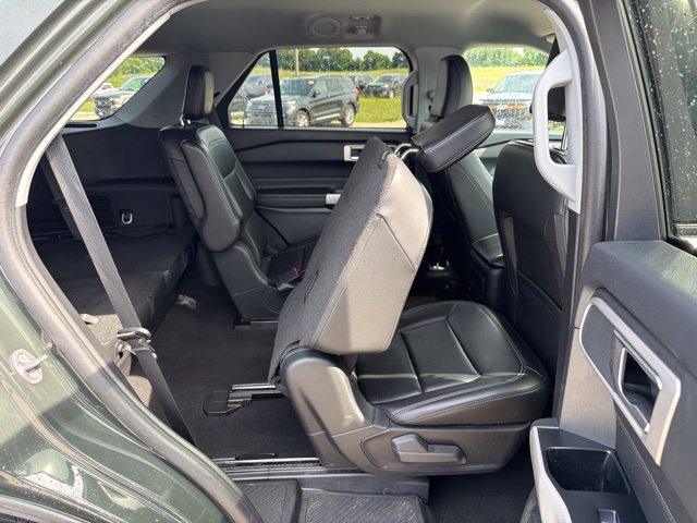 Used 2024 Ford Explorer XLT w/ Equipment Group 202A AWD/4WD image 25
