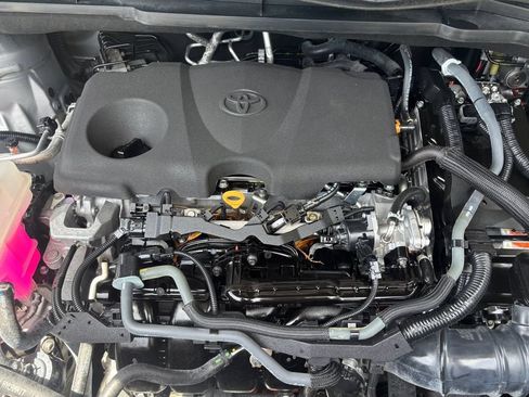 Used 2023 Toyota Sienna LE FWD image 17