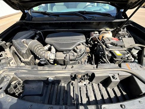 Used 2023 GMC Acadia Denali image 12