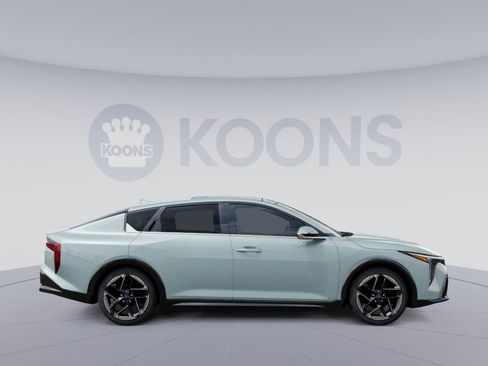 New 2025 Kia K4 GT-Line image 10