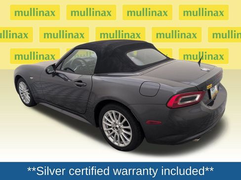 Used 2018 FIAT 124 Spider Classica RWD image 8