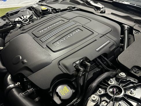 Used 2024 Jaguar F-TYPE R-Dynamic RWD image 21