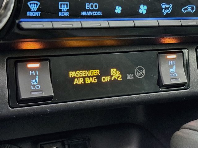 Used 2022 Toyota RAV4 XLE w/ Convenience Package AWD/4WD image 18