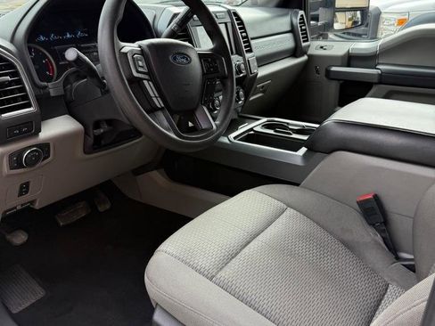 Used 2021 Ford F250 XLT w/ XLT Premium Package AWD/4WD image 11