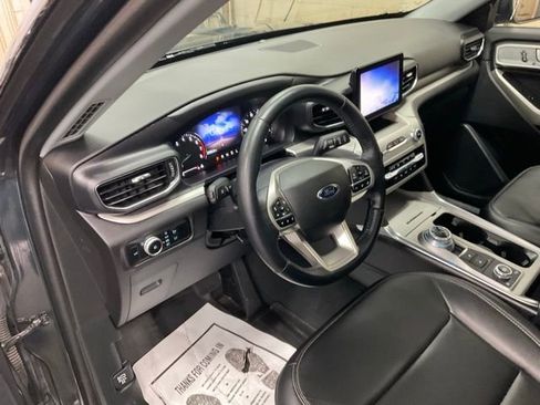 Certified 2023 Ford Explorer XLT w/ Equipment Group 202A image 15