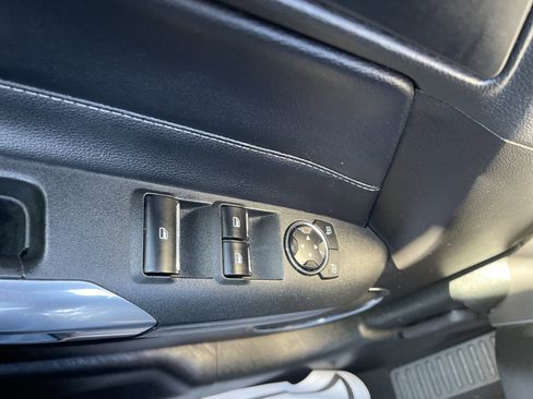 Used 2021 Ford Mustang Premium image 22