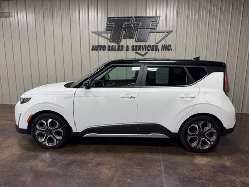 Used 2025 Kia Soul EX FWD image 3