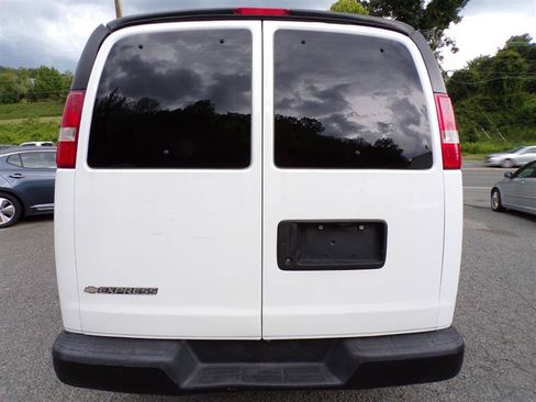 Used 2017 Chevrolet Express 3500 LS RWD image 7