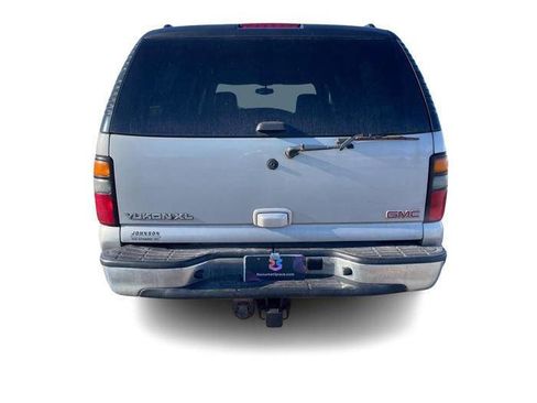 Used 2006 GMC Yukon XL SLT w/ SLT Preferred Equipment Group image 4