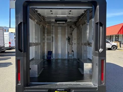 Used 2024 Chevrolet Brightdrop 600 w/ Battery Pack, Max Range AWD/4WD image 4