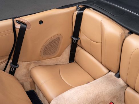 Used 2006 Porsche 911 Carrera RWD image 65