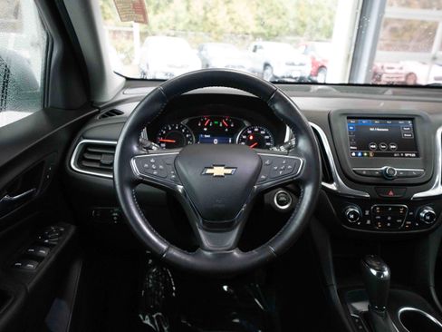 Used 2021 Chevrolet Equinox LT image 21