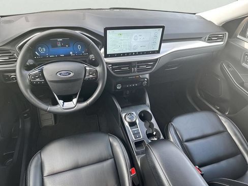 Used 2025 Ford Escape Platinum AWD/4WD image 29