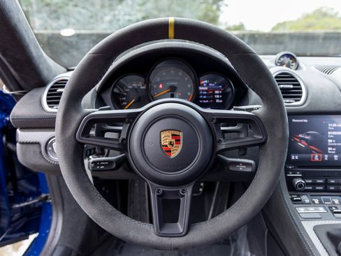 Used 2023 Porsche 718 Cayman GT4 RS image 39