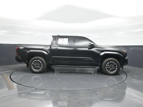 Certified 2024 Toyota Tacoma TRD Sport AWD/4WD image 8