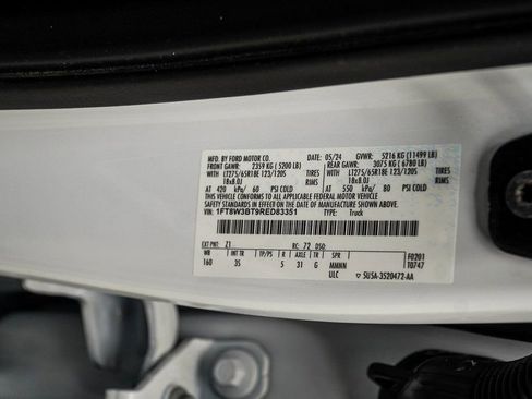 Used 2024 Ford F350 XLT image 35