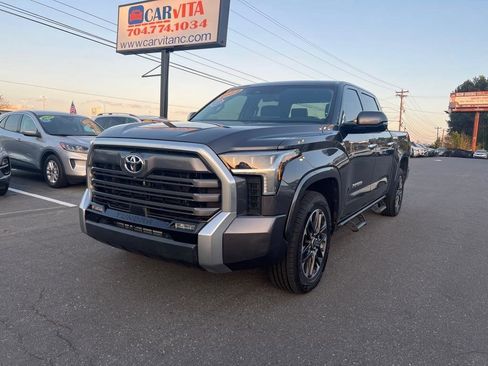 Used 2022 Toyota Tundra Limited image 1