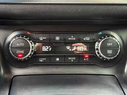 Used 2017 Mercedes-Benz GLA 250 4MATIC image 22