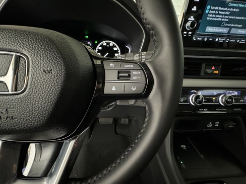 New 2025 Honda Pilot EX-L image 23