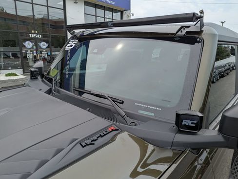 Used 2025 Ford Bronco Raptor AWD/4WD image 14