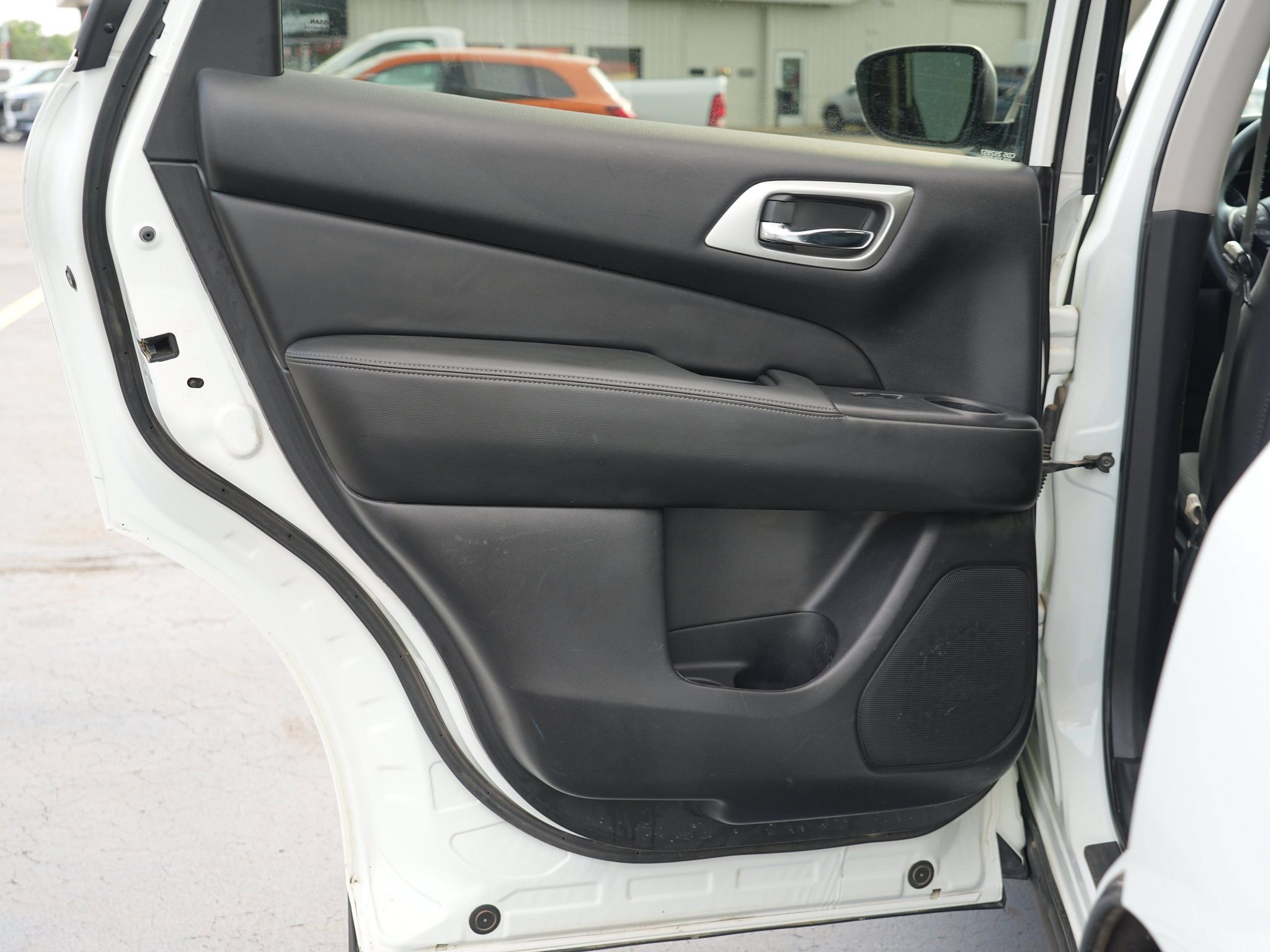 Used 2020 Nissan Pathfinder S AWD/4WD image 20