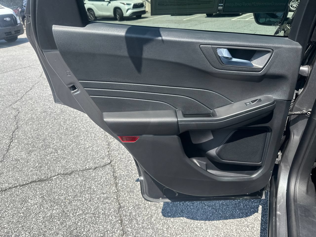 Certified 2025 Ford Escape SE FWD image 24