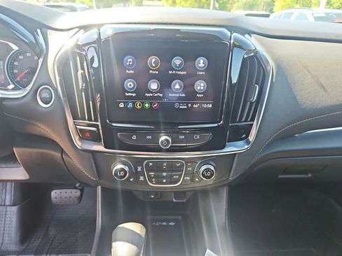 Used 2023 Chevrolet Traverse LT FWD image 19