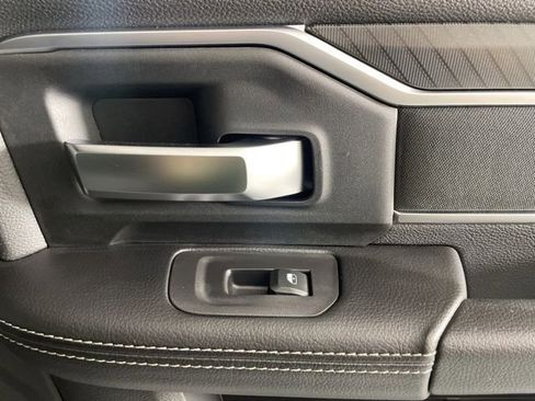 New 2025 RAM 2500 Big Horn AWD/4WD image 18