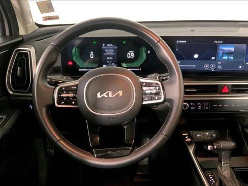Certified 2024 Kia Sorento S FWD image 5