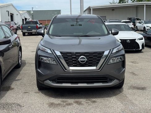 Used 2023 Nissan Rogue SV AWD/4WD image 3