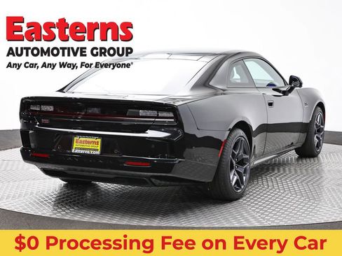 Used 2024 Dodge Charger Daytona R/T w/ Plus Group AWD/4WD image 5