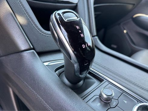 Used 2023 Cadillac XT5 Premium Luxury image 17