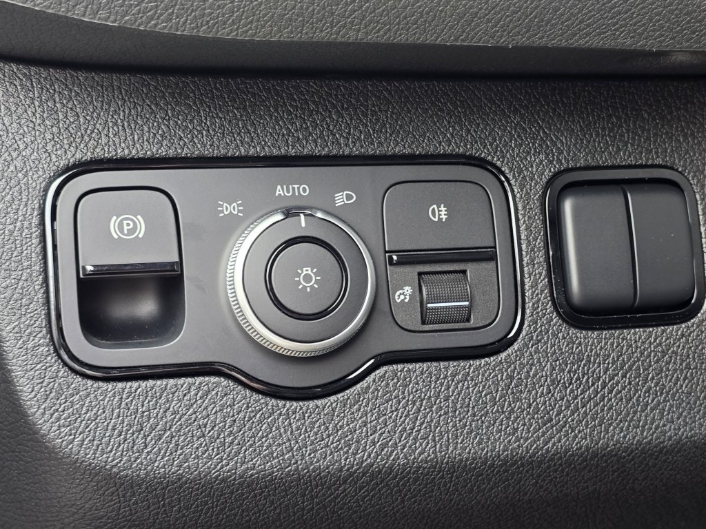 New 2026 Mercedes-Benz Sprinter 2500 image 31