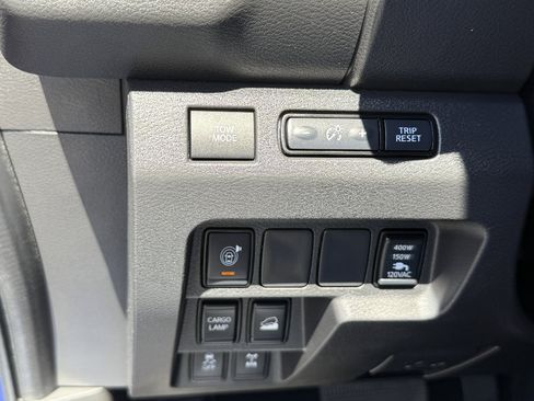 Used 2025 Nissan Frontier PRO-4X w/ Pro Premium Package AWD/4WD image 14