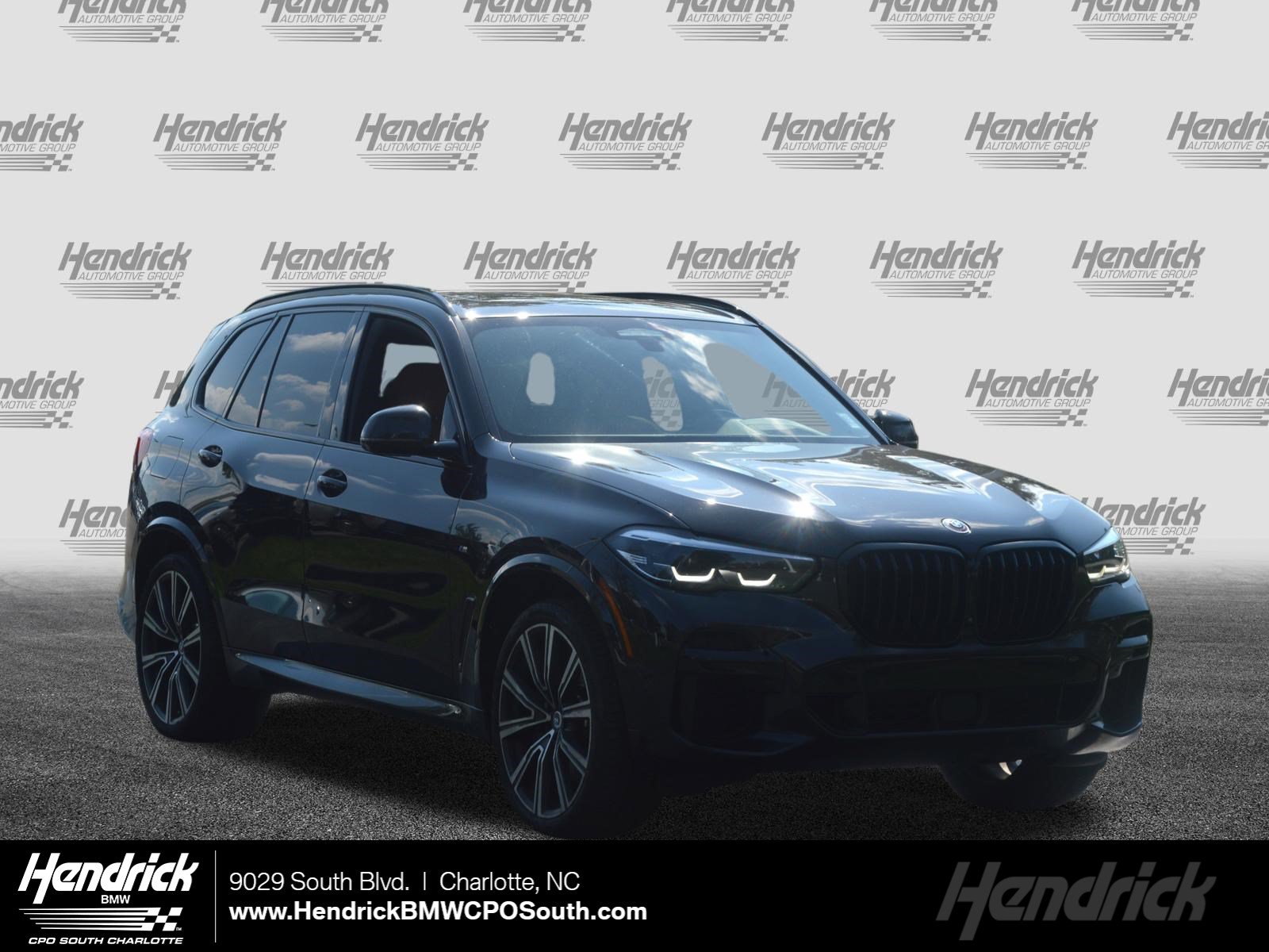 Used 2023 BMW X5 M50i AWD/4WD image 1